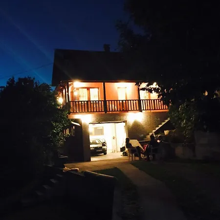 Willa Aventador House *